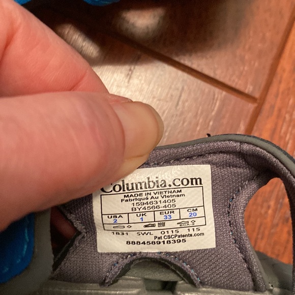 Columbia sandals size 2 - Picture 2 of 3
